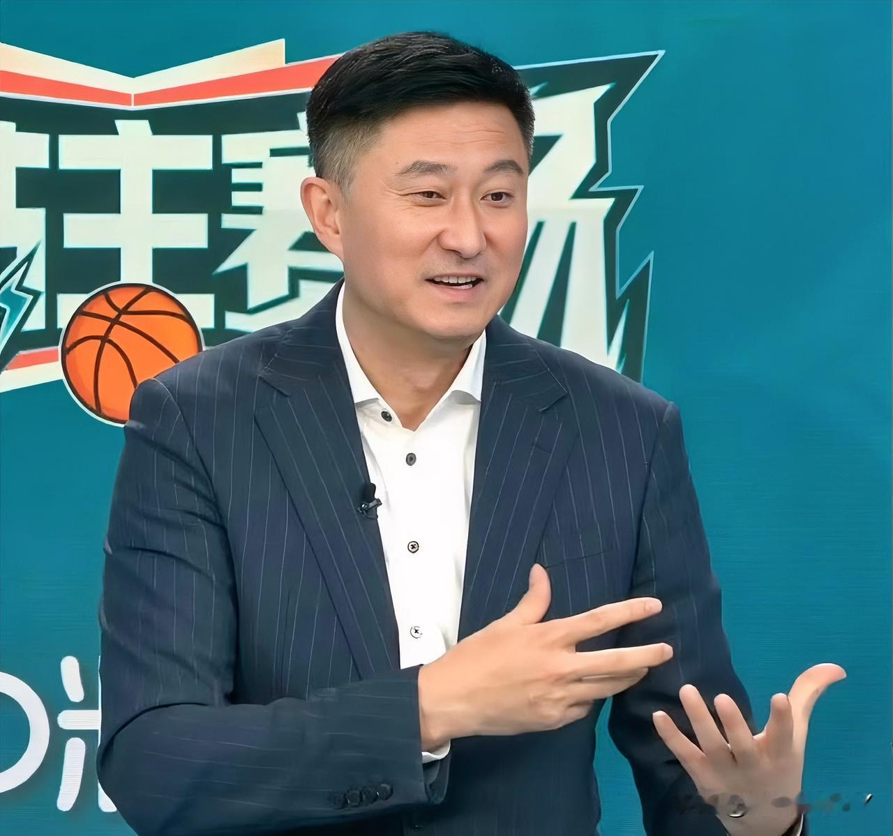 要不说杜锋能成功呢！你看看人家对年轻人的使用，王洪泽打得好，他不仅让他首发