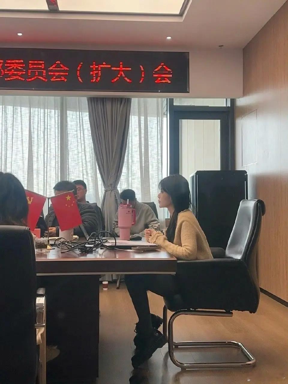 这位美女在体制内，以你慧眼如炬的眼光，你觉得她是什么级别？