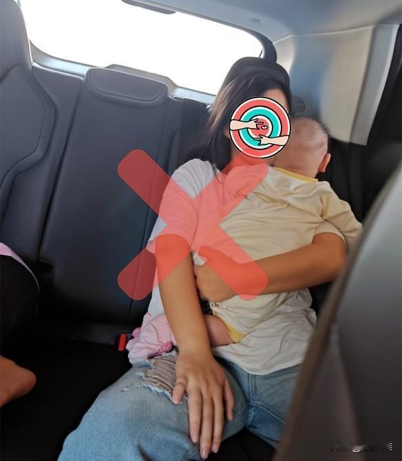 5个大人1个婴儿，乘坐5坐车算是超载吗？答案是：算！婴儿只要出生就必须占一个座位