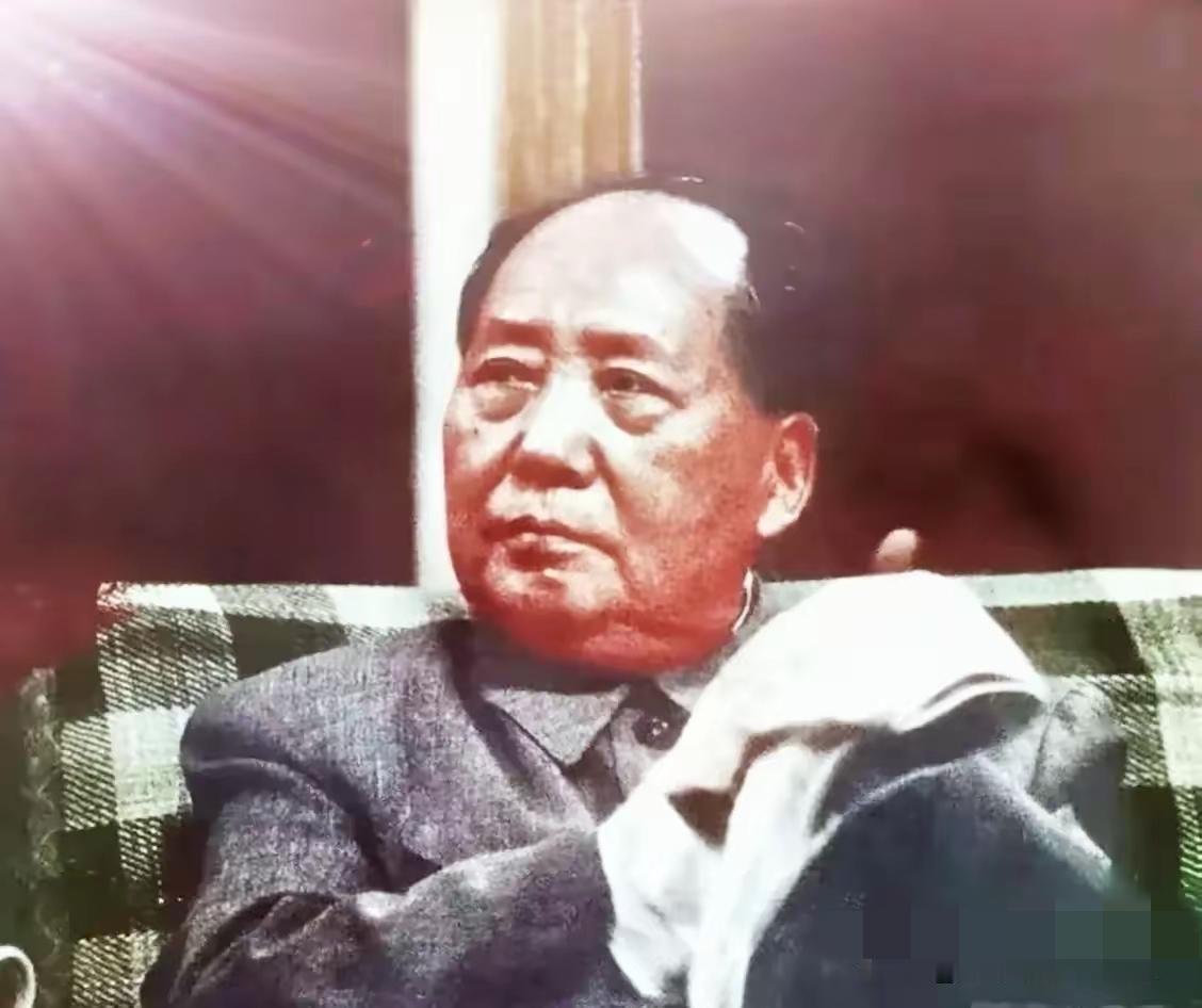 伟人的警告从不是空话！三个军工人员被策反的新闻，狠狠给所有人敲了警钟——敌对势力