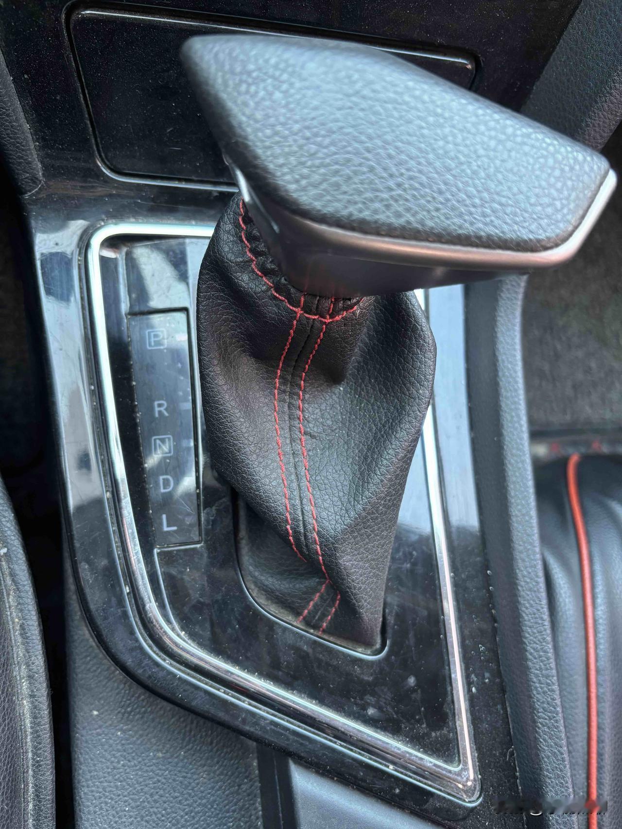 今天早上属实被上了一课！前两天河南大雪，这两天气温又是天天零下，我的小区里面的