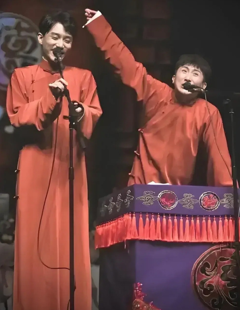 德云社这是要内讧的节奏吗？昨日，德云社演员尚九熙某平台转评何九华铁粉小作文“这