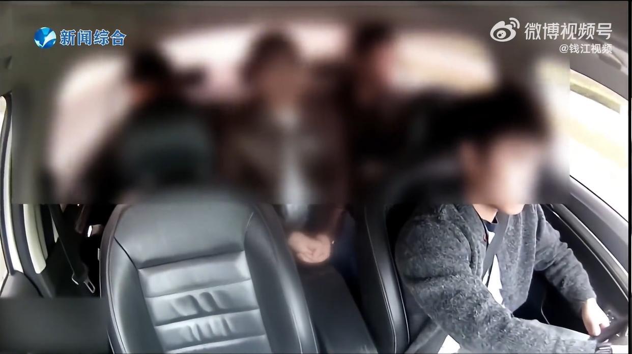 浙江海宁一家物流公司爆出一桩让人瞠目结舌的集体贪腐事件，一群员工靠着钻公司管理漏