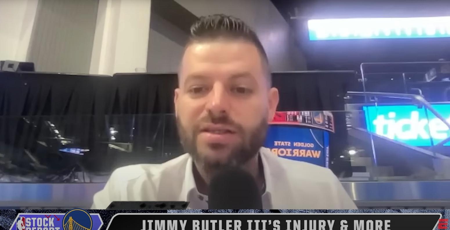 金州勇士斯莱特：勇士正召开内部会议，激烈讨论球队接下来到底该怎么办。赛前我和几