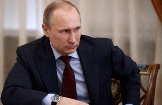 谁干的？俄石油港口深夜被袭击，俄“点名”美英法，乌11个州被炸 先说说这次被