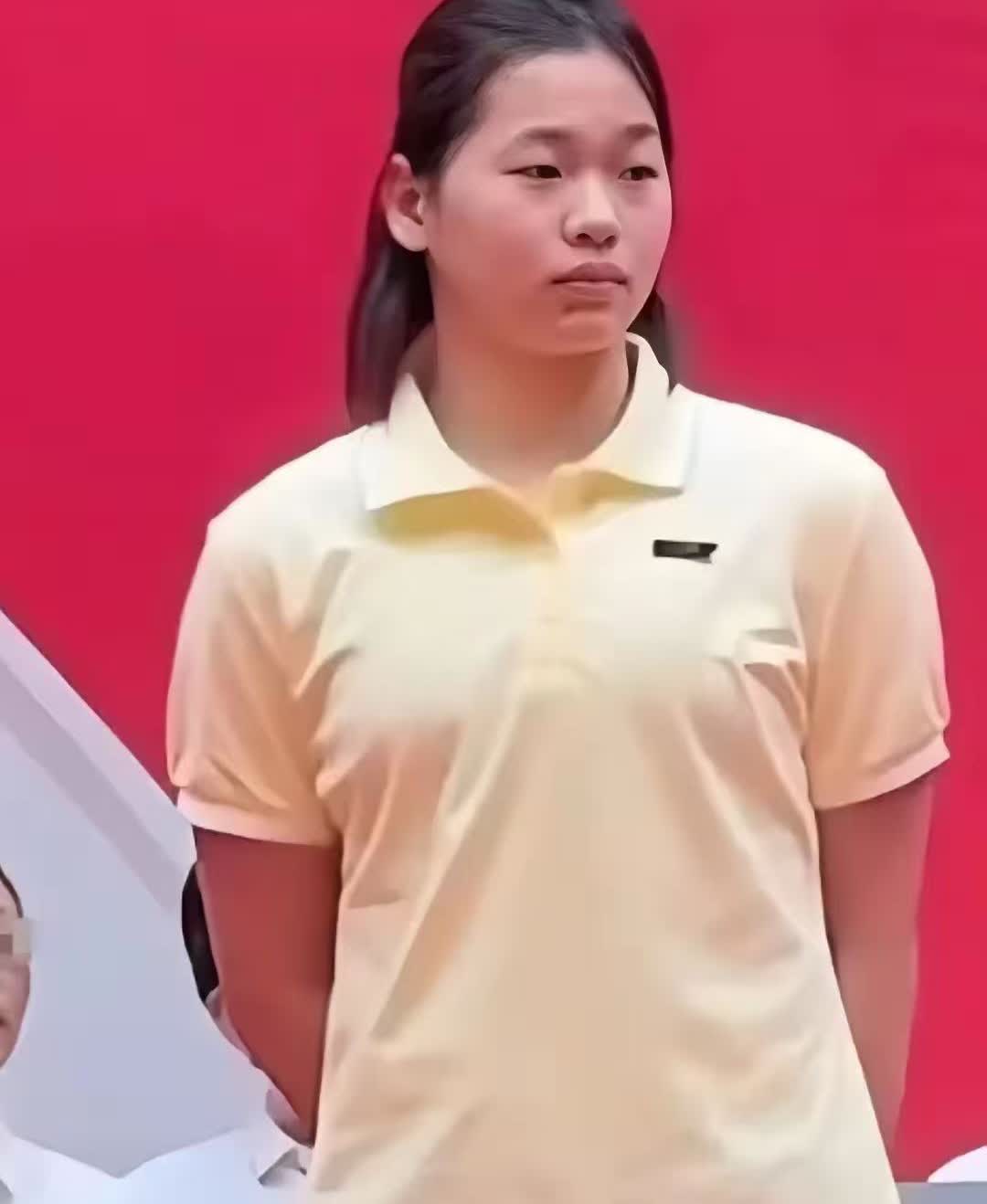懂跳水的都知道，全红婵这身材，成绩几乎不可能回到过去了！身体发育对跳