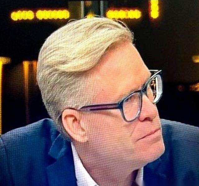 有个丹麦的经济学家，一句话把我给看愣了。他说，问题根本不在特朗普。而在于，当整个