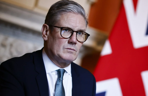 英国收买的1.9万名间谍的资料被泄露，现在英方急疯了，不是担心其国家安全，也不是