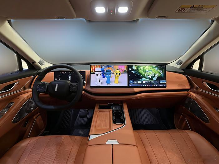 魏牌蓝山销售反馈：1，魏牌是直营体系，现车库是全国总仓，系统里老款蓝山基本上只剩