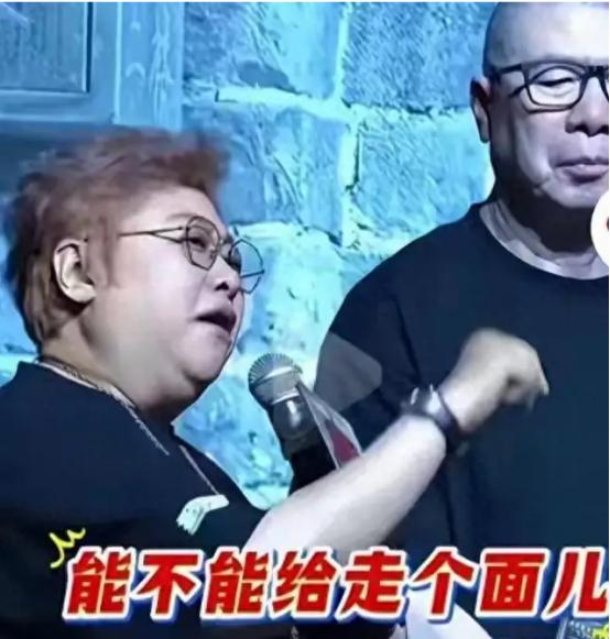 韩红基金会一年收入近八亿，支出却不到三亿，老百姓的善款到底去哪了？韩红基金会最近
