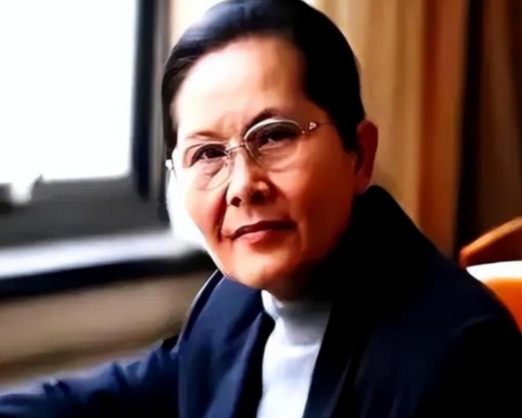 我国顶尖半导体教授李爱珍，申请中科院院士被淘汰，不料2007年，她竟然摇身一