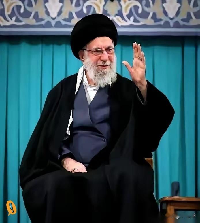 1989年，他接手的不是一个国家，是一个打烂了的摊子。八年两伊战争把伊朗家