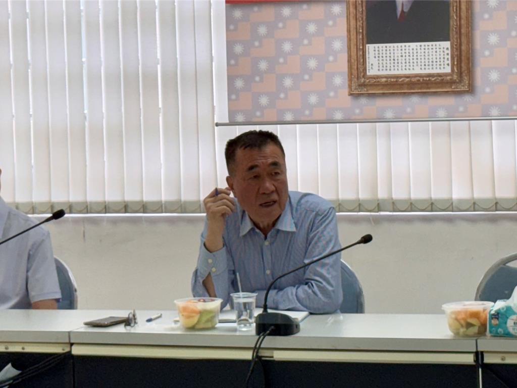 抛上任解决双和塞车遭轰川伯：不要李四川做好的就看不下去 新北“蓝白合”四月底