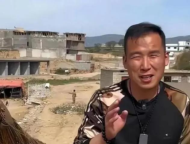 在巴铁坚守8年、豪掷千万扶贫的中国男子王大成，近日宣布退网回国。原本一心助力当地