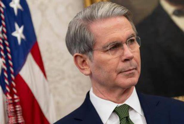 美国财长贝森特近日表示：“你不妨举出一个例子，证明共产主义究竟在哪里获得过成功—