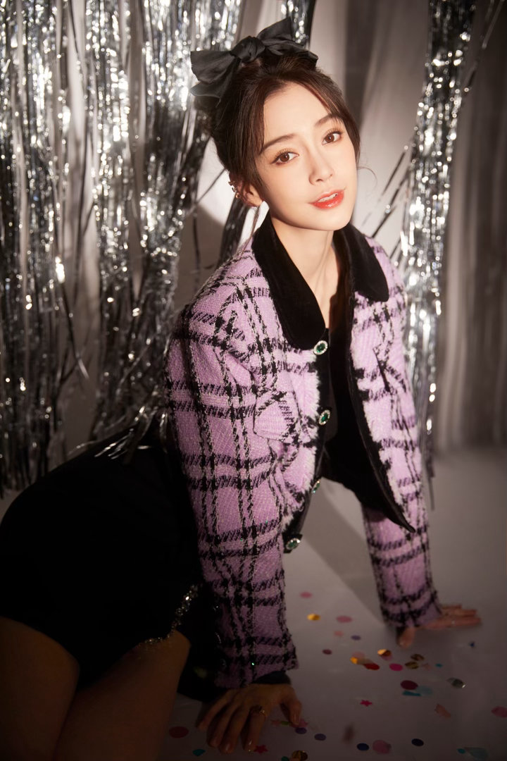 angelababy杨颖接住扑面而来的浪漫彩片💜蝴蝶结少女向你伸出手🎀