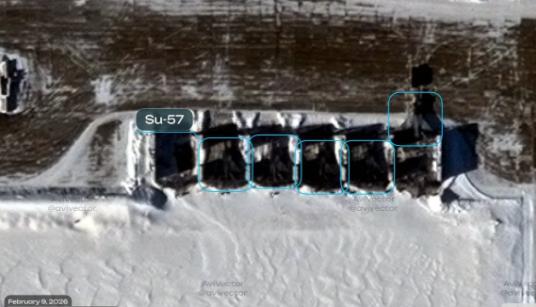 看懂了吗？俄罗斯空天军把苏35战机，苏57隐身战机，都转移到黑龙江对面的，俄军远