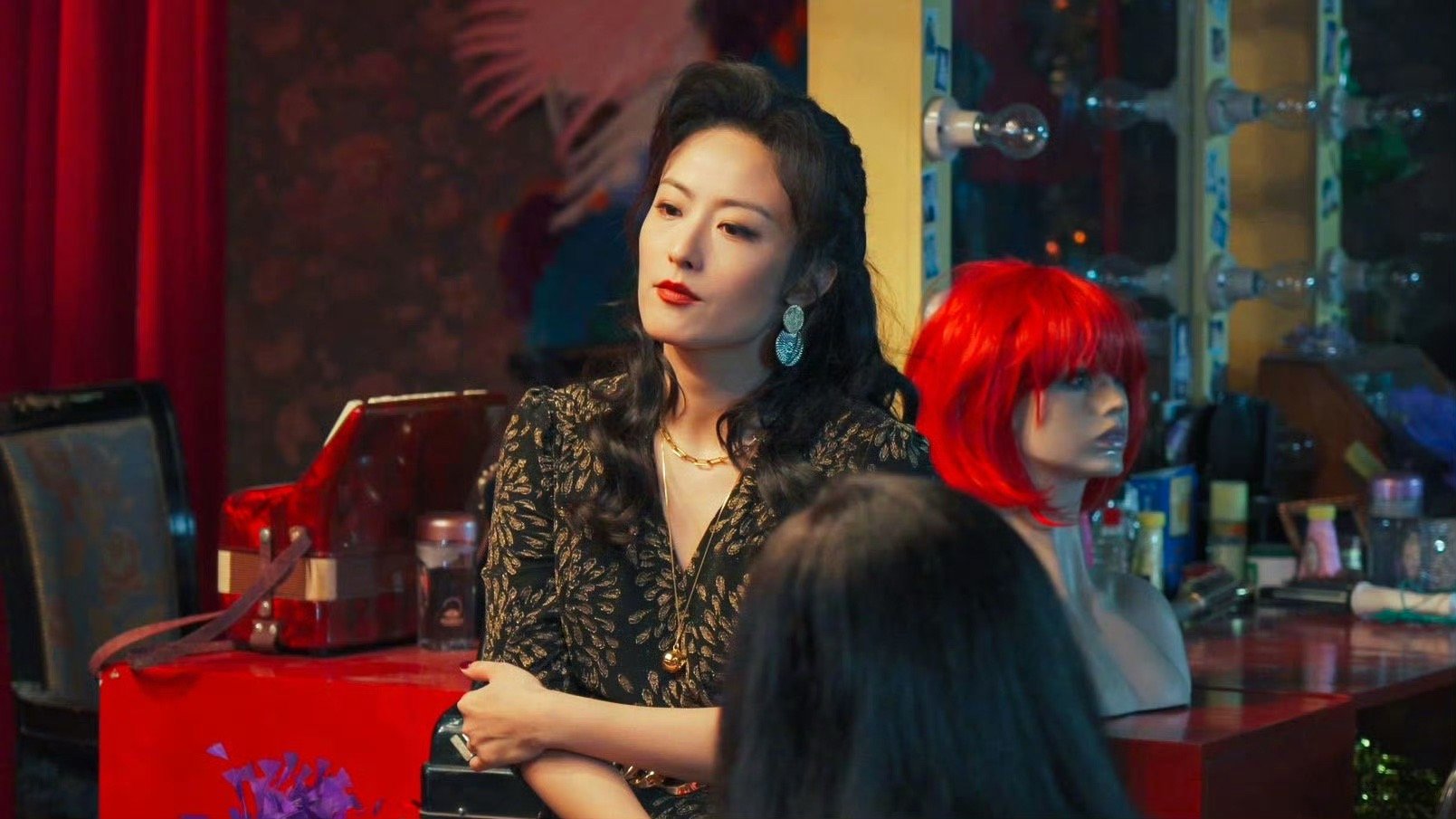 徐百慧新剧怒扇唐嫣耳光论如何用一场戏立住一个人物，看徐百慧的红月就知道了。耳光