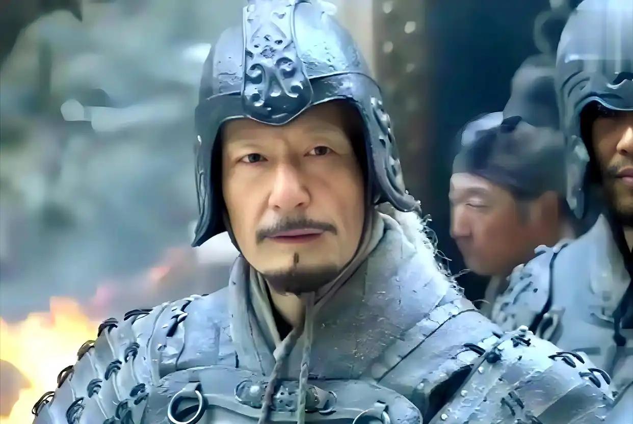韩信手握三十万重兵，为何至死都不背叛刘邦？其实他早就看透了结局。楚汉相争最胶