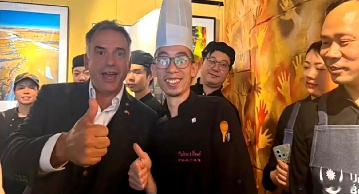 乌拉圭这地方，大家可能不太熟，但人家在国际上，有个响当当的名号叫“南美瑞士”，因