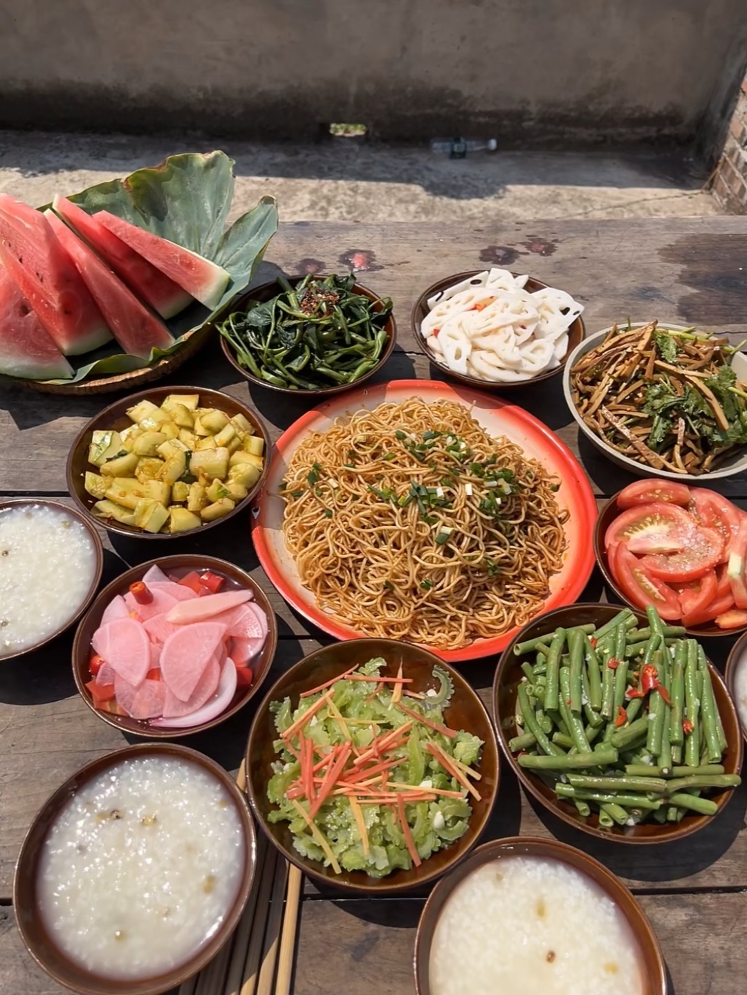经常做饭的人一定要收藏：1.肉类——多放花椒。2. 鱼类——多放姜。3. 贝类