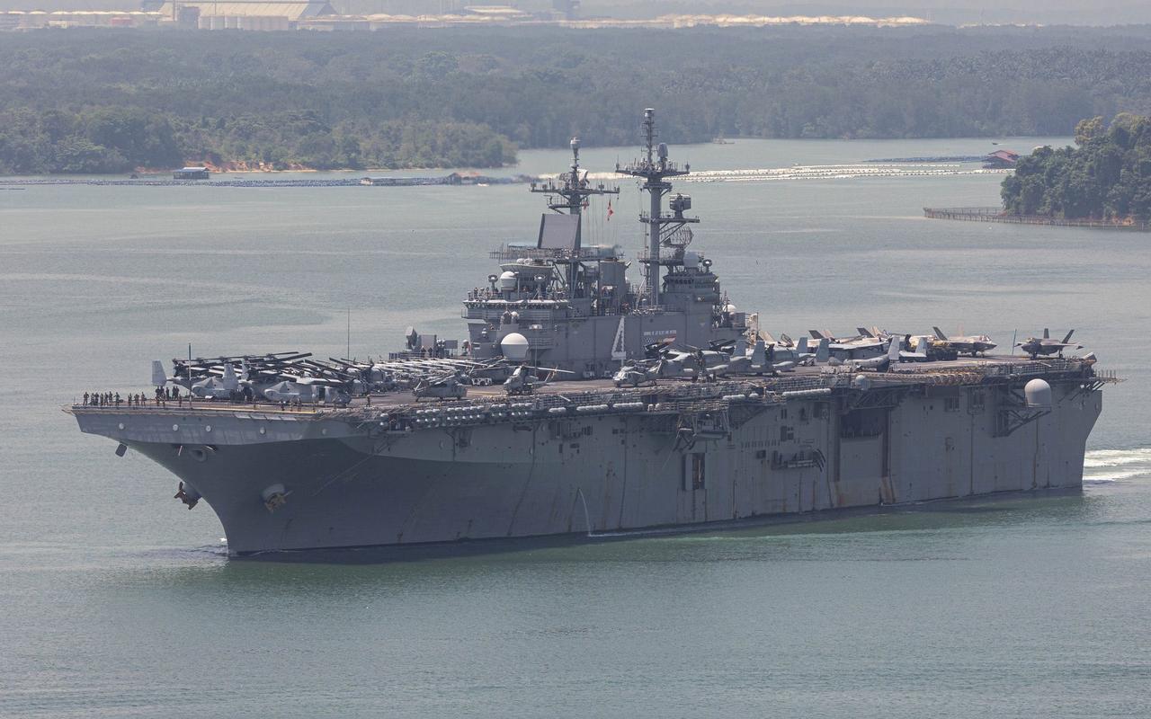 LHD-4拳师号