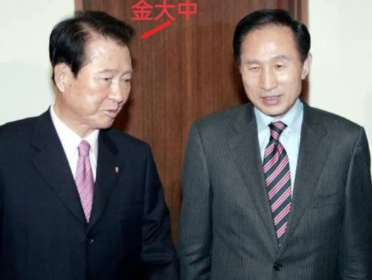 猪队友！李在明搞不好是第二个金大中金大中有三个儿子，但都比较坑爹，均因涉嫌受