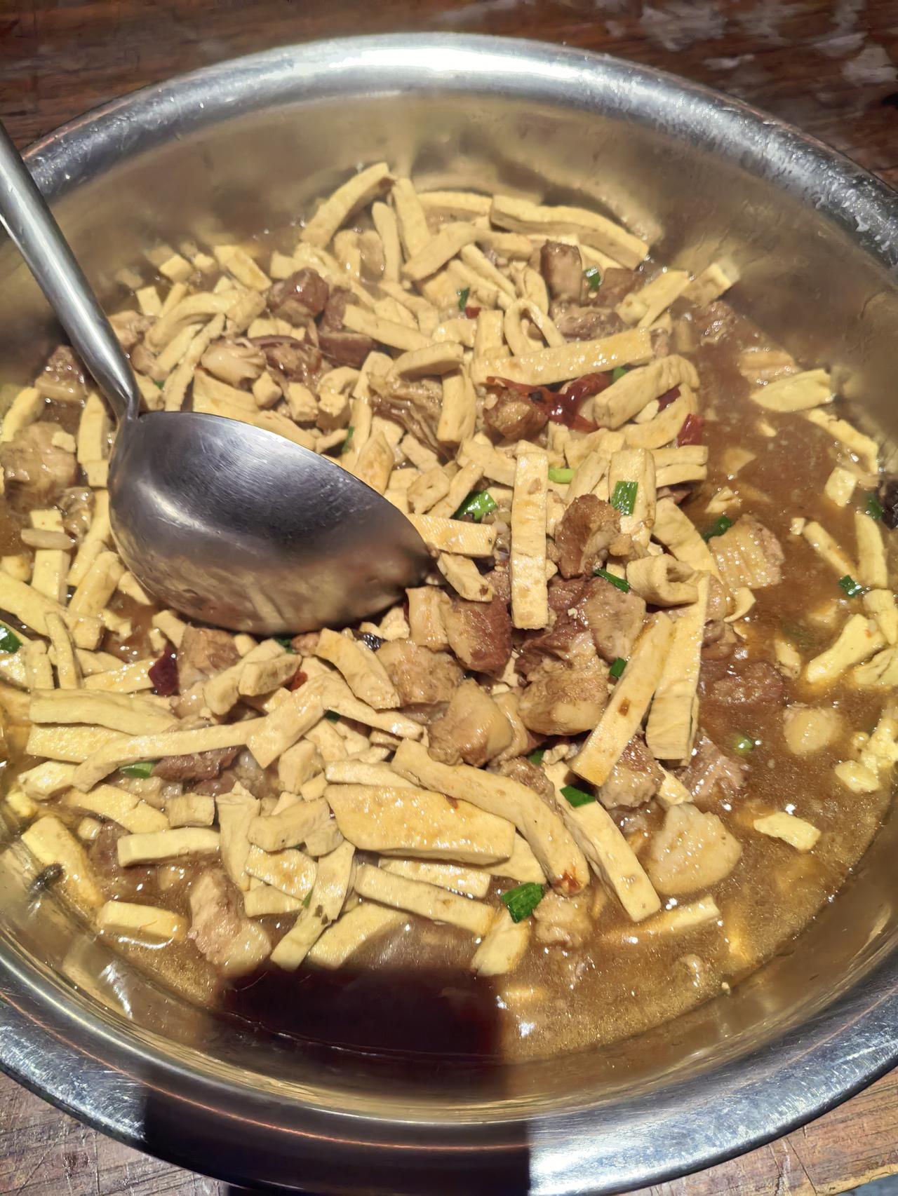 厨师下班不摆谱！3道家常硬菜，把晚餐吃成舌尖小确幸作为天天在后厨跟山珍海味