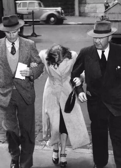 31岁的红头发女孩吉恩李被送上了绞刑架，成为澳大利亚历史上最后一名被绞死的女性。