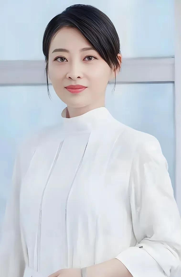 女人一旦对一个男人动了真感情就会喜欢分享自己的生活比如去逛超市就会发照片