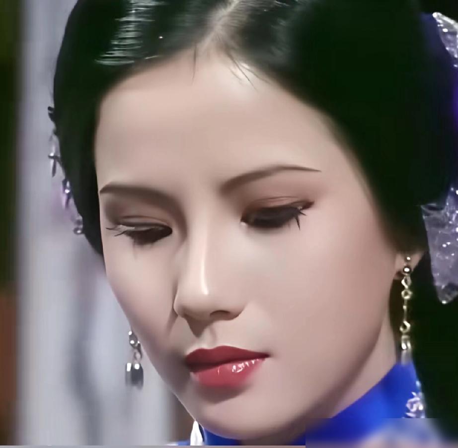 骗了我们45年！81版《霍元甲》里最美的原配，巅峰期突然人间蒸发，连米雪都找不到