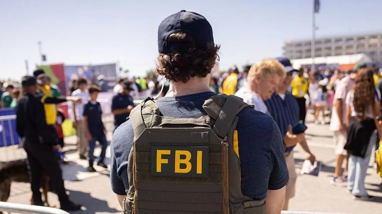 FBI遇到大麻烦了！特工档案被黑客一锅端？9月28日美媒证实，黑客组织攻破FB