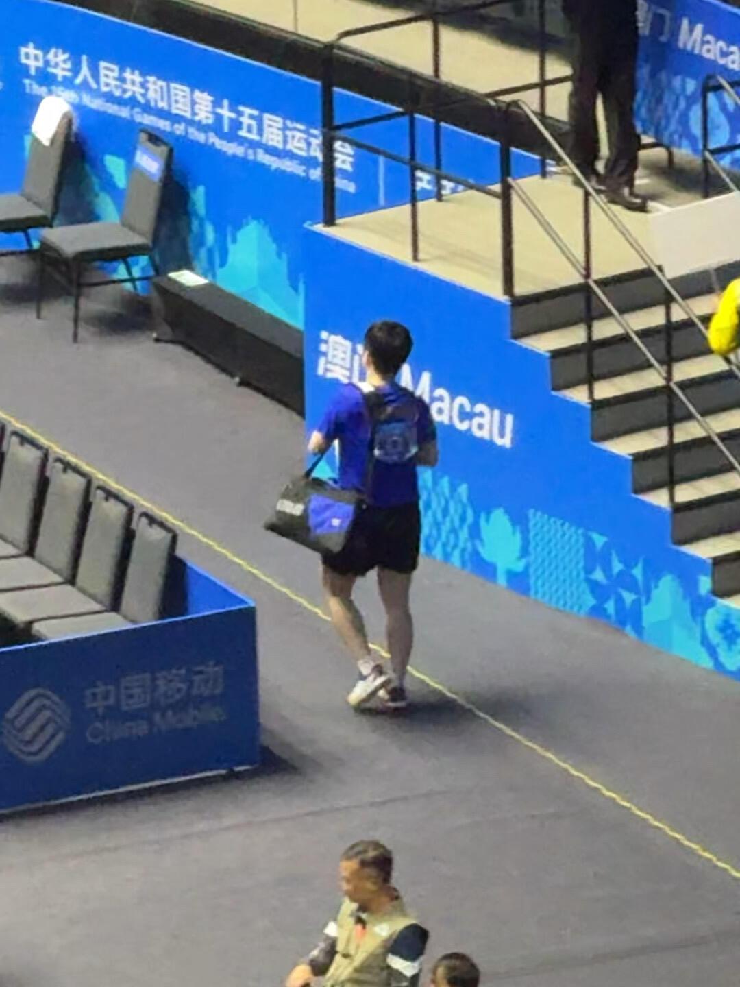 樊振东光速下班回去了，4:0速战速决，真的超级棒的东儿，太让人骄傲了！大哥这么