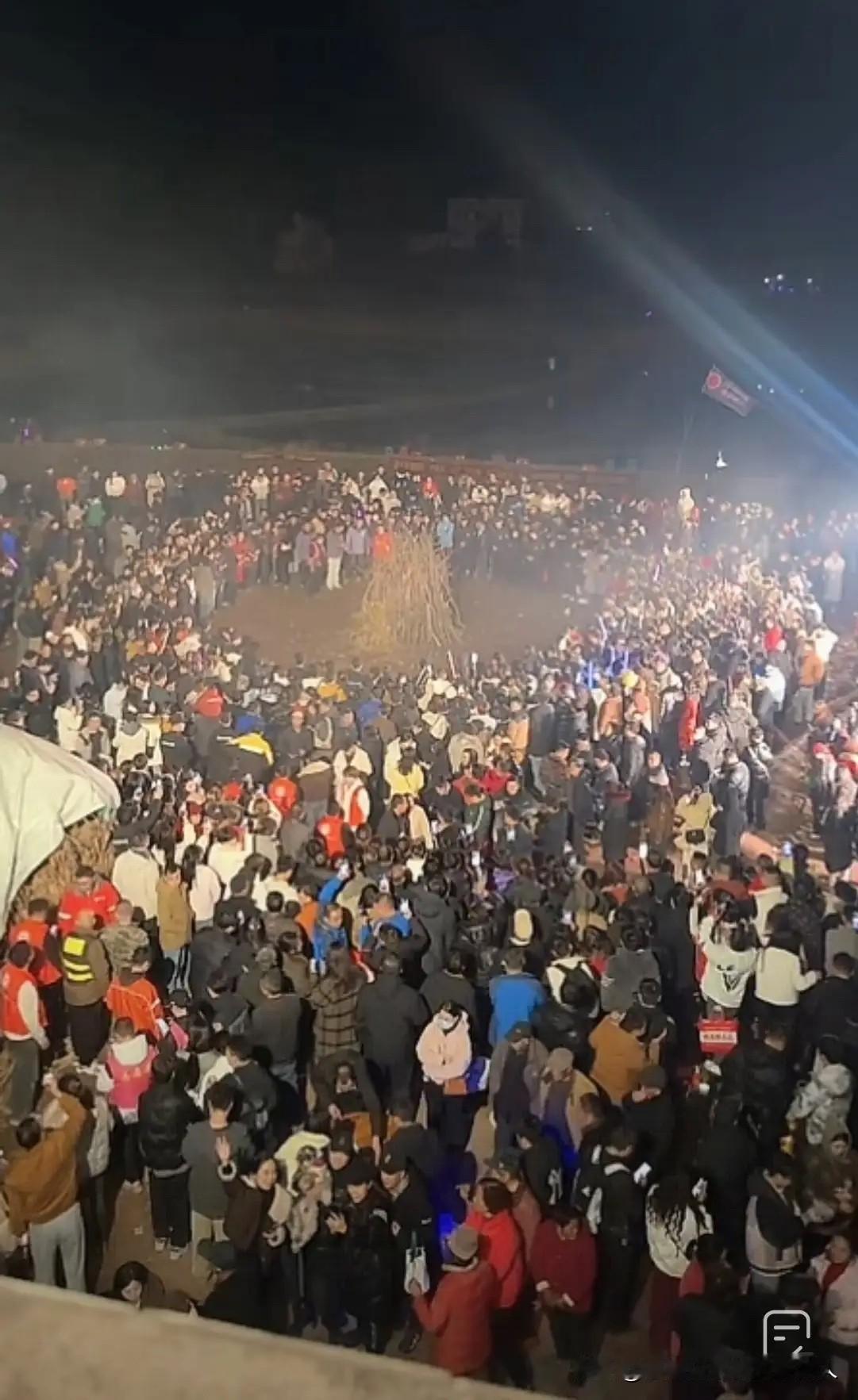 我心里生出一种不好的预感，呆呆一家的这个新年，恐怕很难安稳度过了。有心人不难发