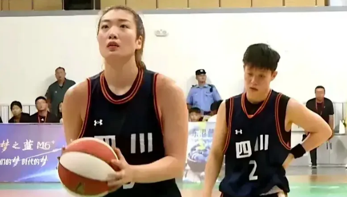 奇葩！全运会女篮比赛，江苏77-88惜败李梦+韩旭+王思雨等国字号球员领衔的四川