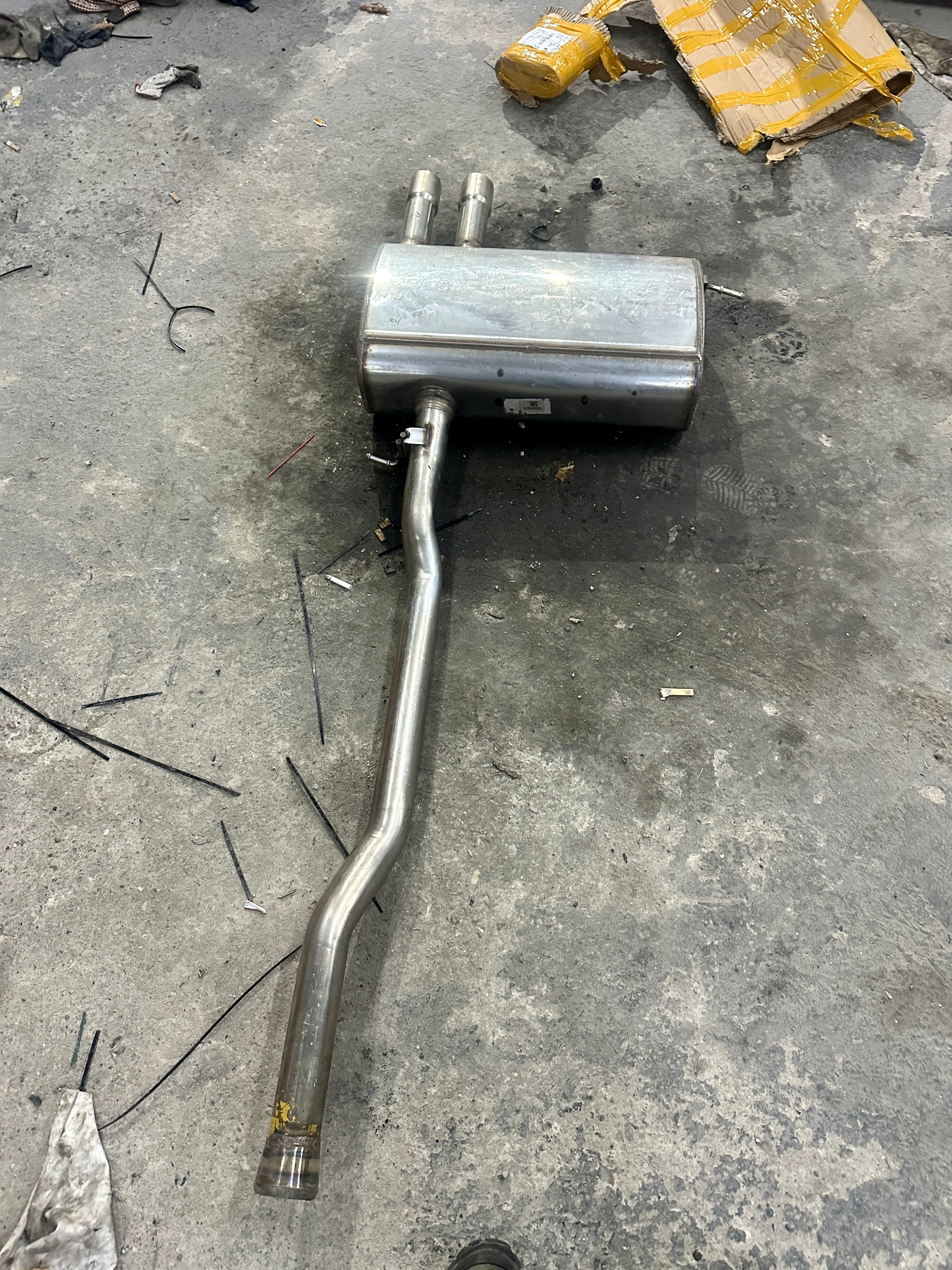 我为了自己那台MINI伤尽脑筋。搞了个F56S的尾鼓，再买个中鼓，那就基本凑齐了