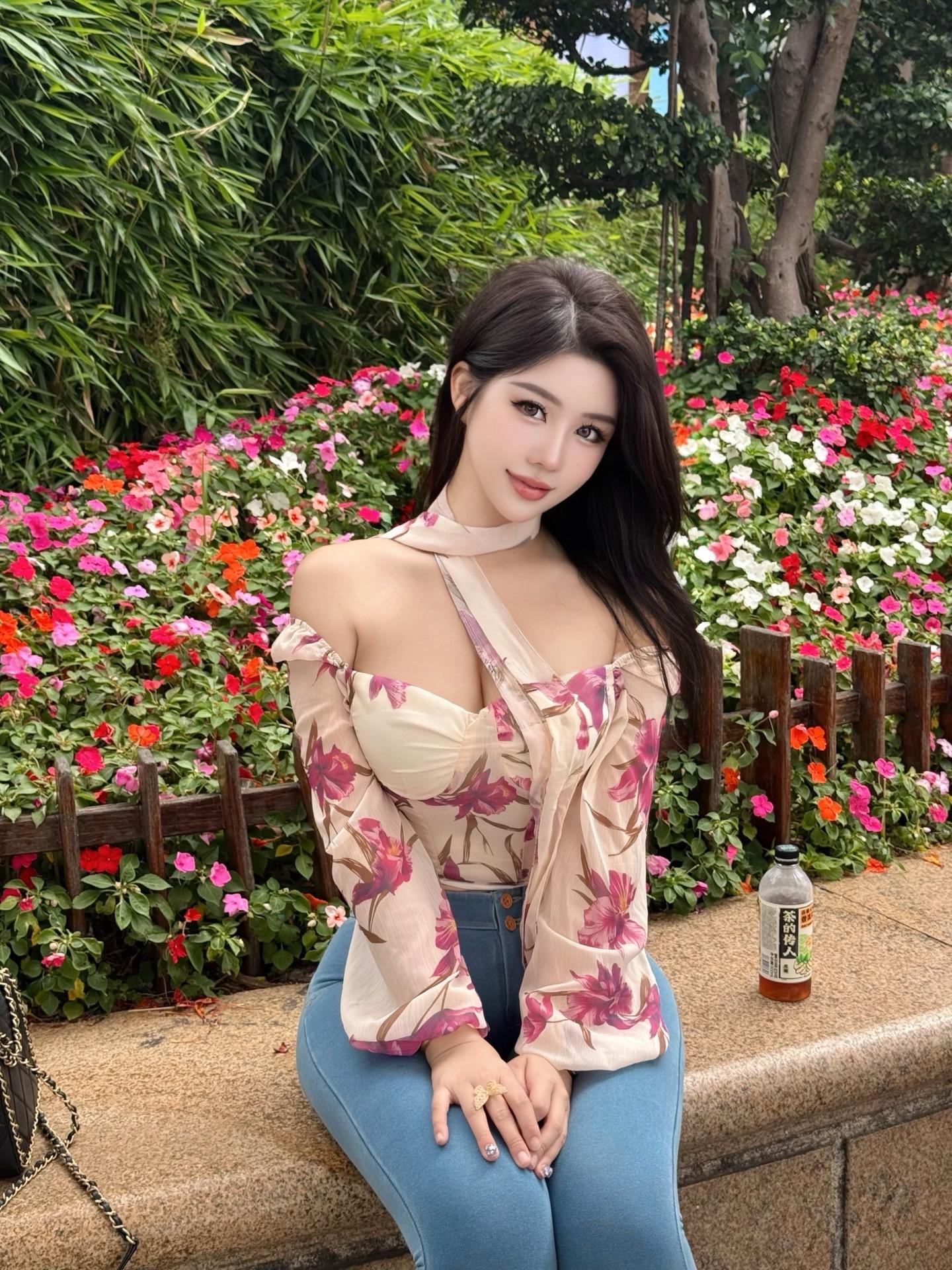 一波游客照。