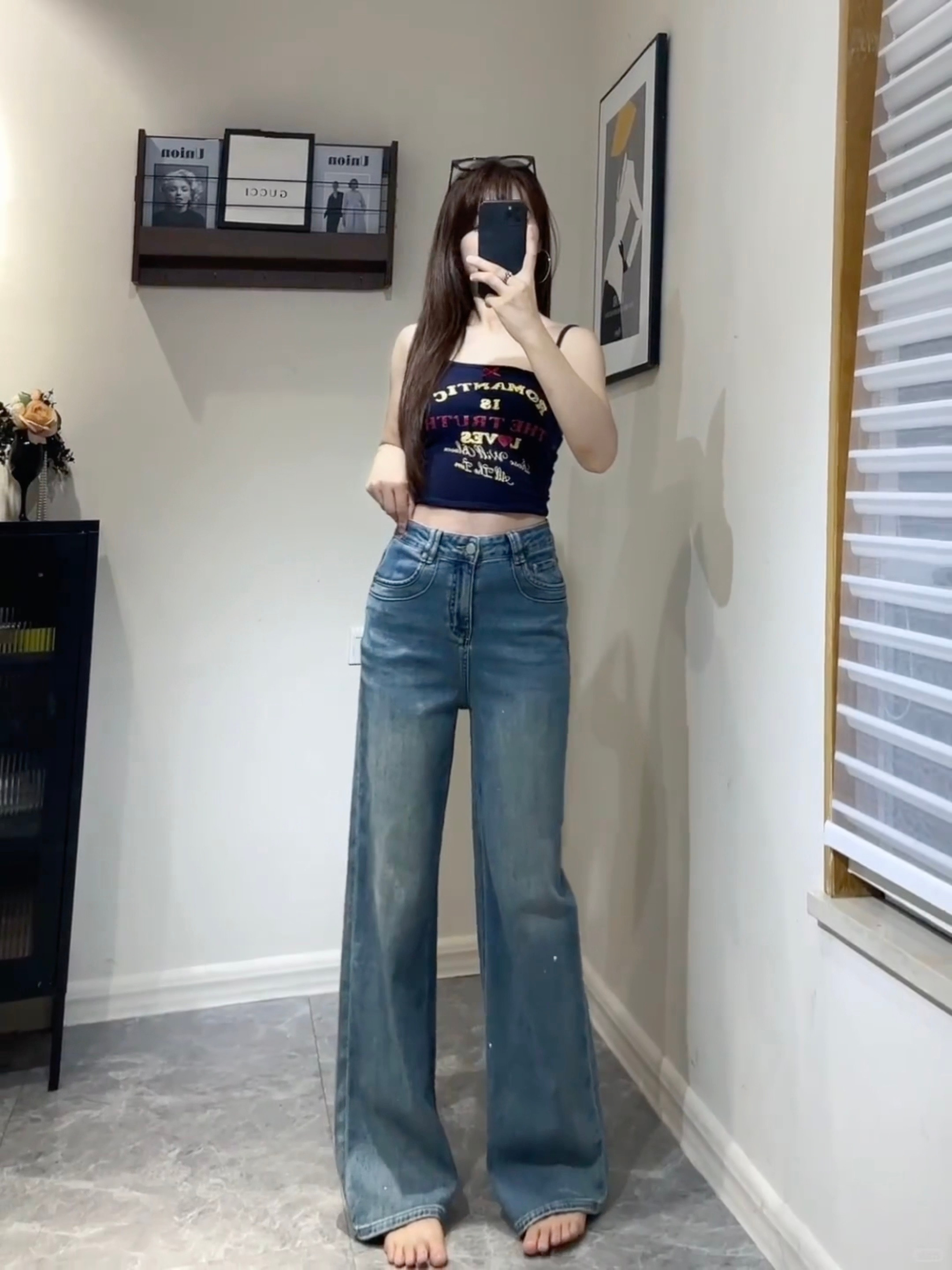 话说这种透着微闪的牛仔裤想找老久了✨（🍠：泡儿​​​