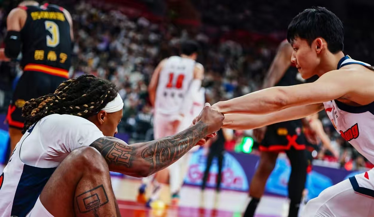 麦考尔状态找回，广东大概率不换外援，萨林杰拉伤恐成定时炸弹