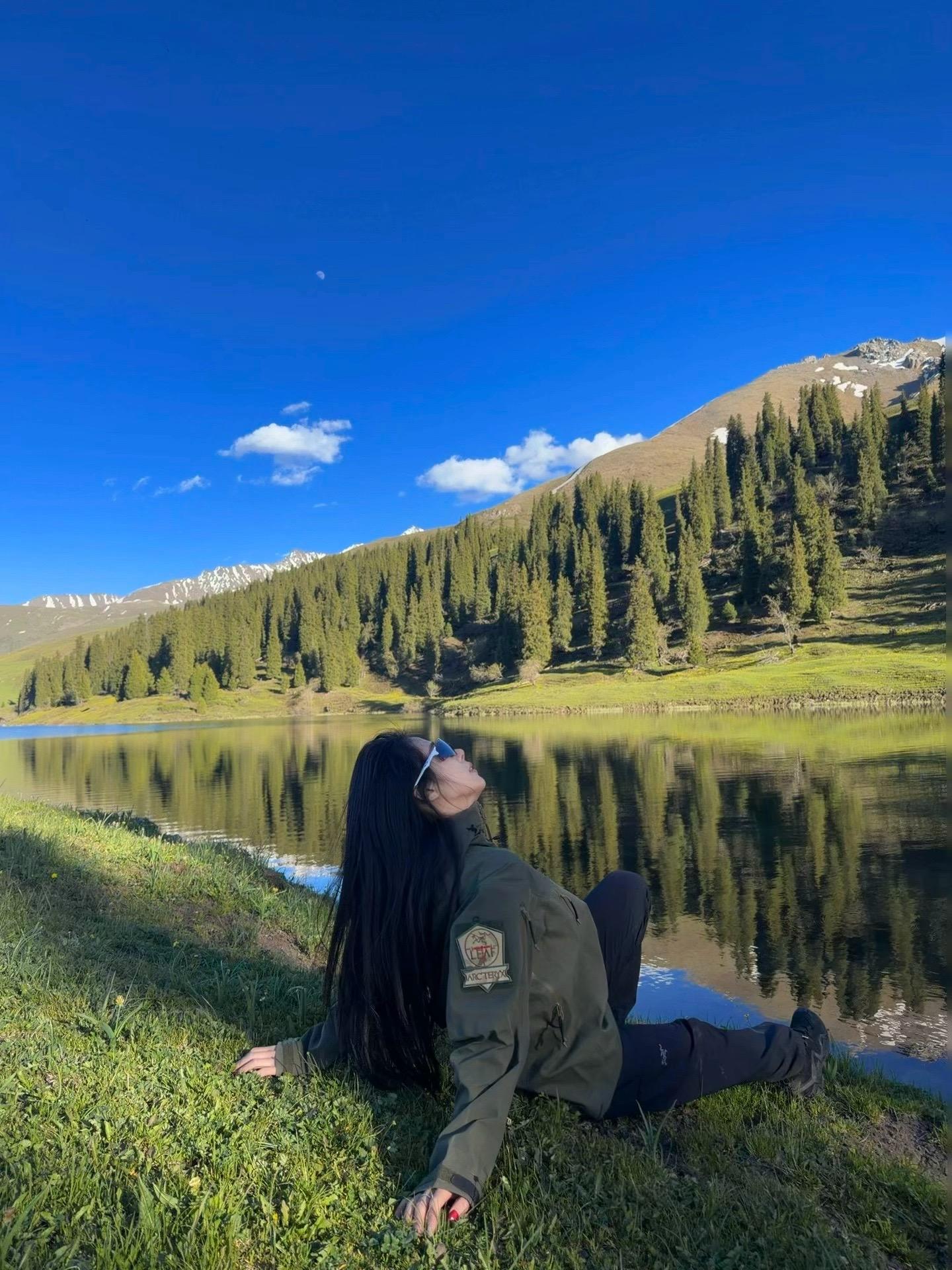 如果说我们这一生都在追求自由     那我更相信，我们这一生都在挣脱枷锁