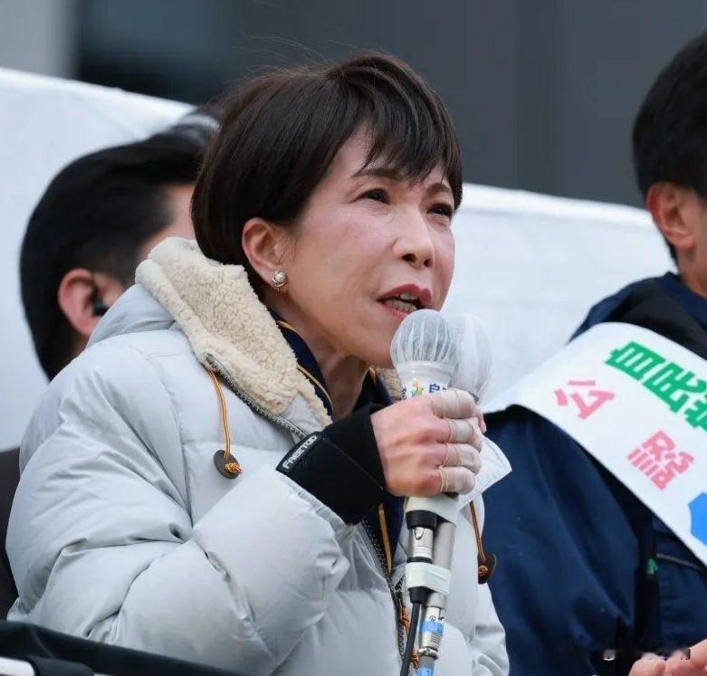 日本扣押我国渔船，还逮捕了船长！这样的事情怎么说呢！我觉得部分渔民不该为了一己私