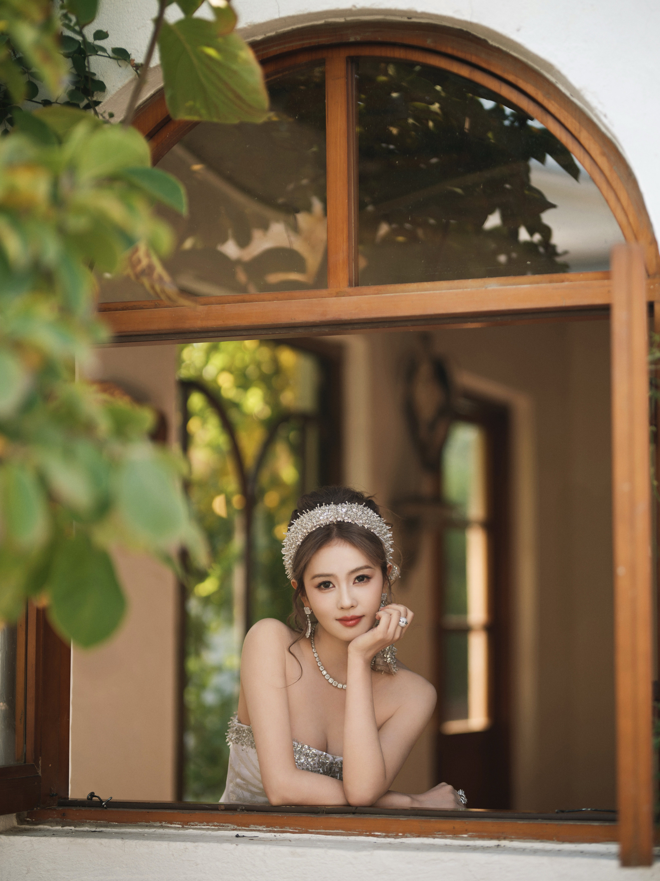 白鹿×微博视界大会今日微博视界大会，白鹿身穿JulienFournié