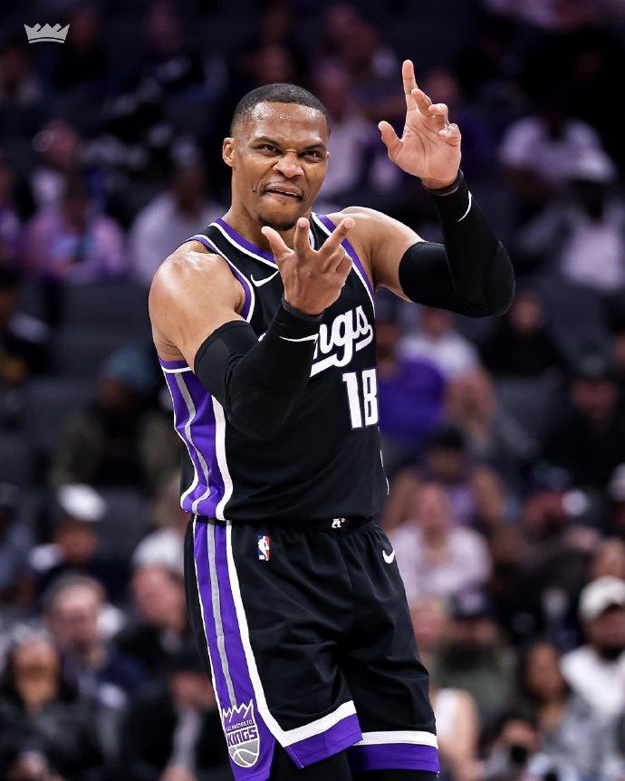 0失误！威少第208次三双：对阵公牛，威少23分11篮板12助攻！且全场