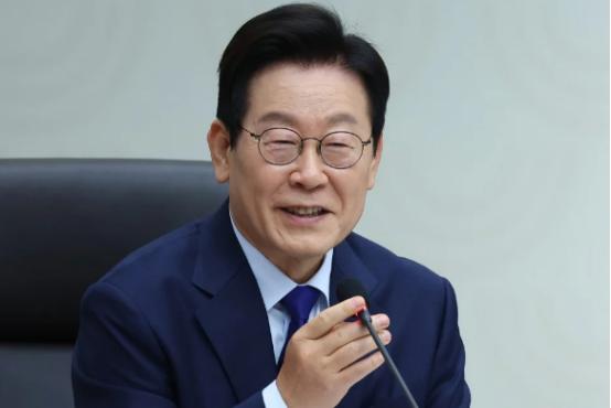 李在明当面请求中方，如果能出面帮一个忙，他将不胜感激这话一点也不夸张，而且是