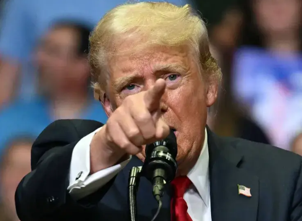 美国这是被当猴耍了！前脚刚高调宣布和巴基斯坦签了“历史性石油协议”，后脚就被俾