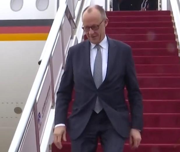 默克尔接班人带着30家德企火速访华，传递的信号不一般！默茨这回