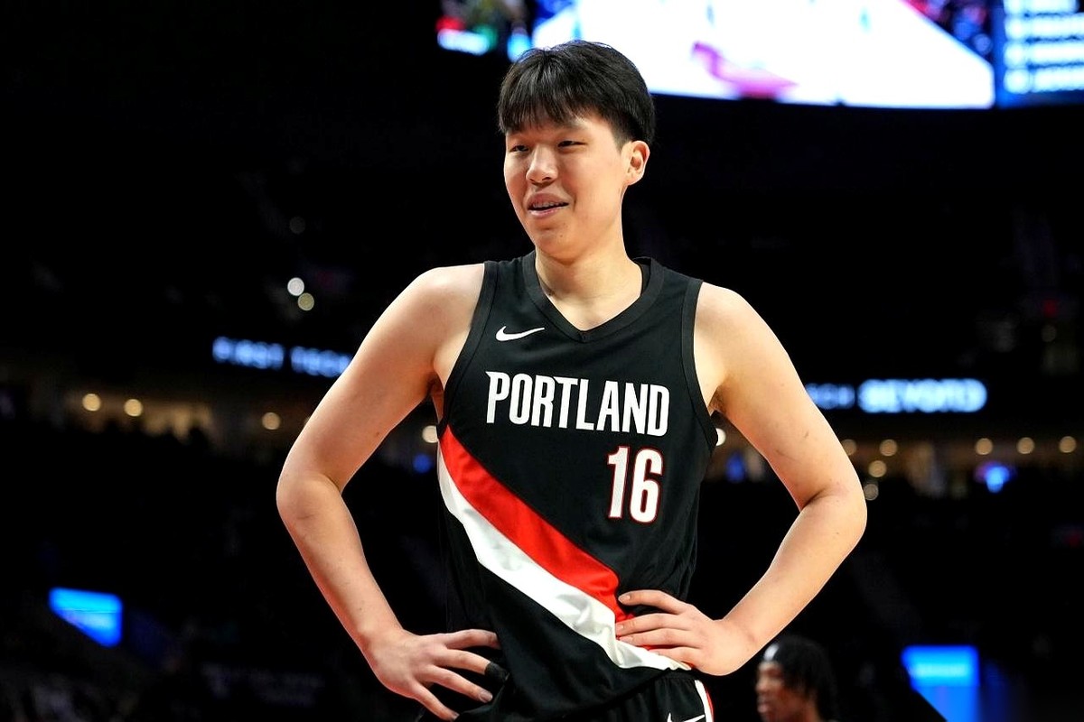 一张网传的NBA新赛季亚洲现役球员薪资单，直接把竞技体育的残酷剥开了给人看。同是去大洋彼岸的篮球最高
