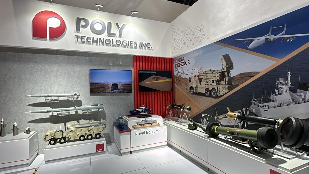 保利科技在马来西亚DSA2026展会上展示了一系列武器装备系统。具有潜在空对地