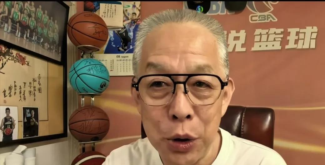 韩德君退役！辽宁王朝一夜塌？内线真空，真没人顶？韩德君把最后一场球留在半决