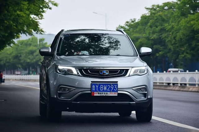 博越10年换代颜值还能担当作为16款博越车主，不知不觉已经9年了，也换了新车，